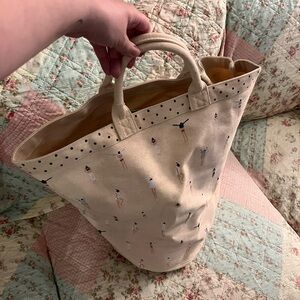 Stylish Cream Laundry Bag